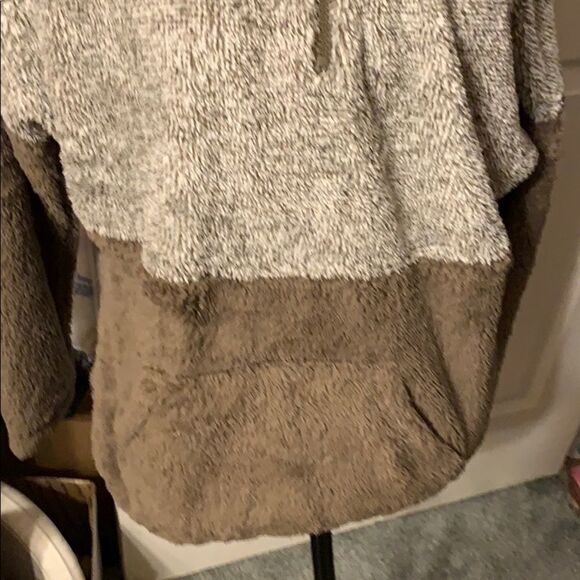 Sherpa dyed pullover  with pocketsNew - Picture 2 of 8